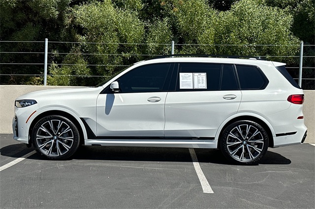 2022 Bmw X7 xDrive40i photo 2