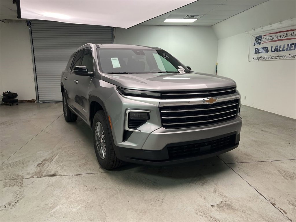 2026 Chevrolet Traverse LT's photo