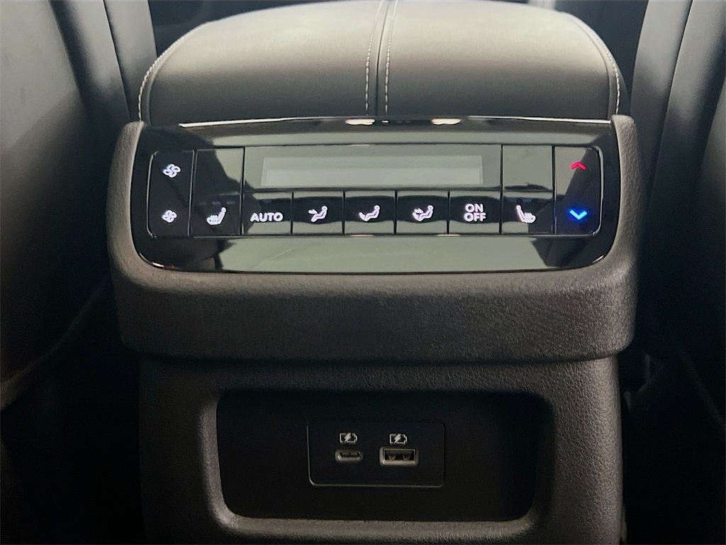 2025 Infiniti QX60 Luxe photo 28