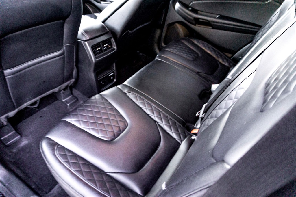 2024 Ford Edge Titanium photo 25