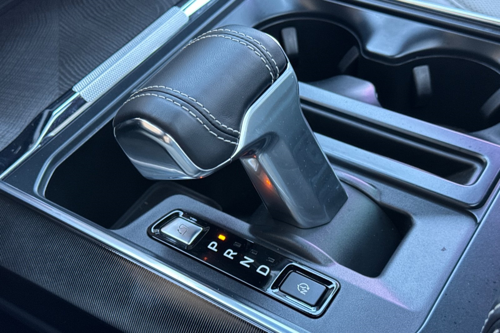 2024 Ford F-150 Lightning Platinum photo 21
