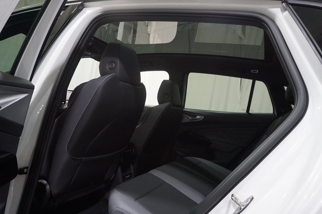 2025 Volkswagen ID.4 Pro S photo 26