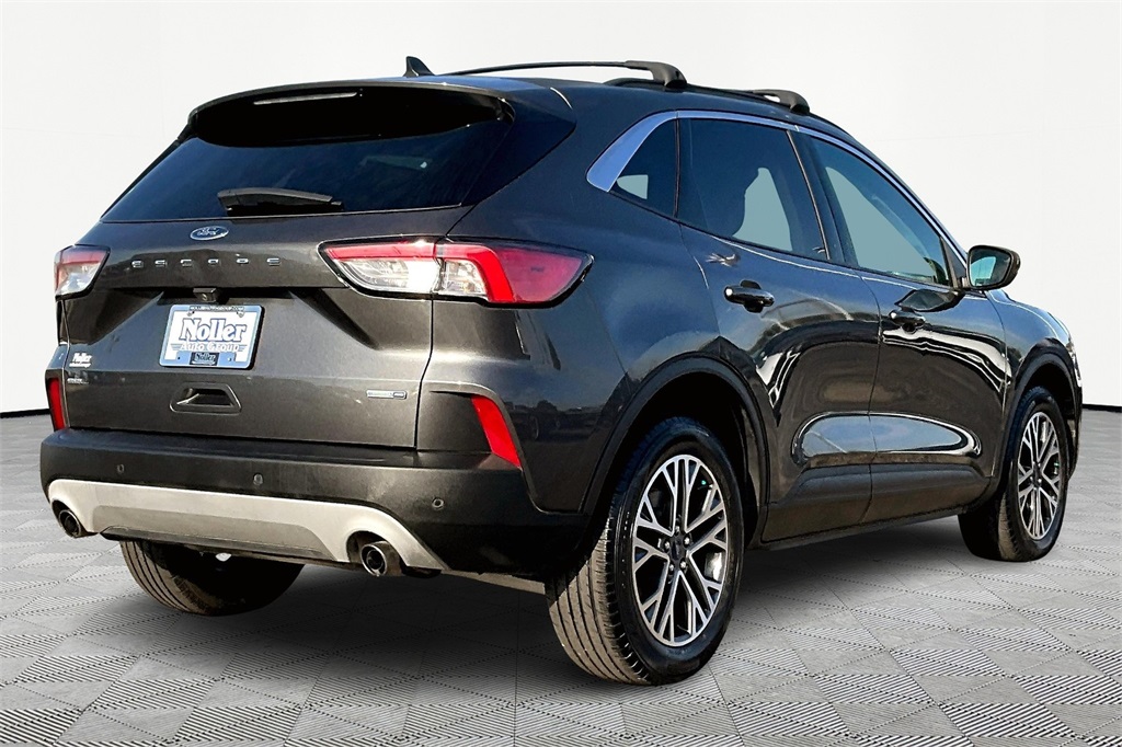 Used 2020 Ford Escape SEL with VIN 1FMCU9H66LUB75134 for sale in Kansas City