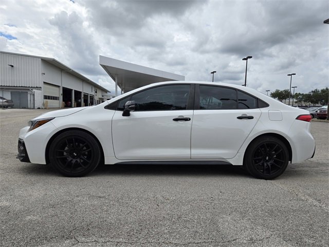 2021 Toyota Corolla SE photo 2