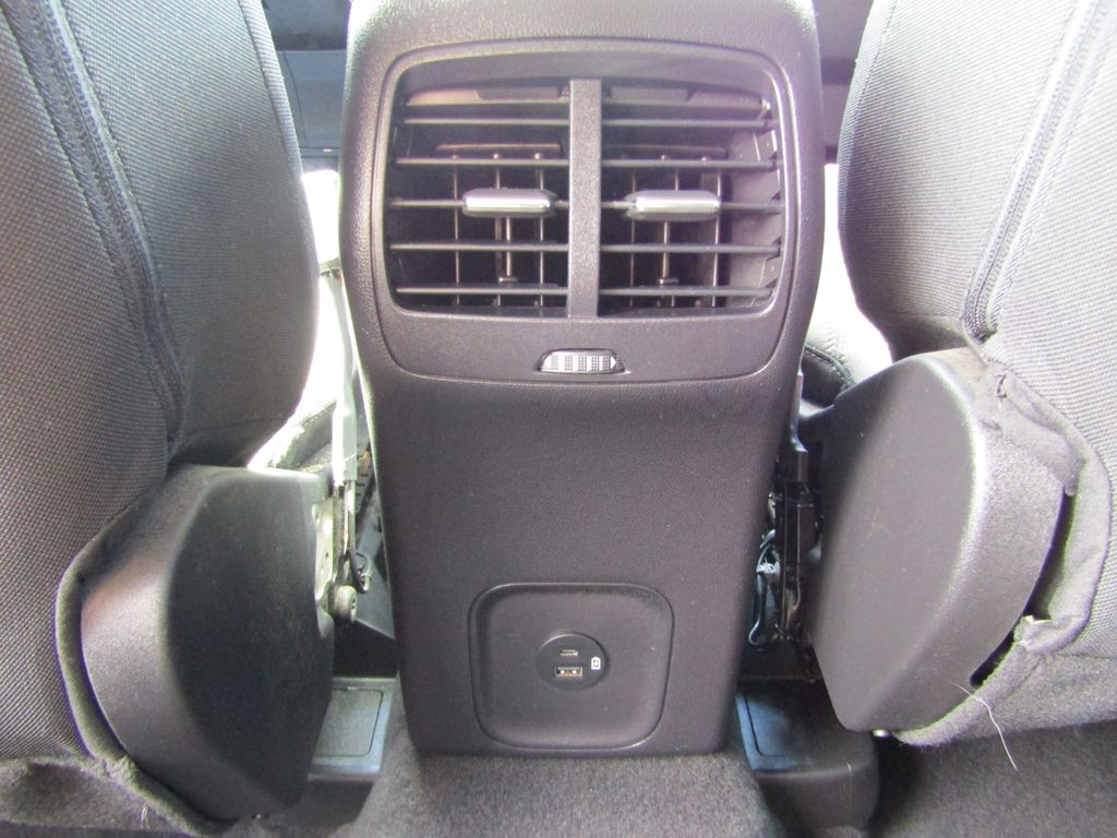 2022 Ford Escape SE photo 29