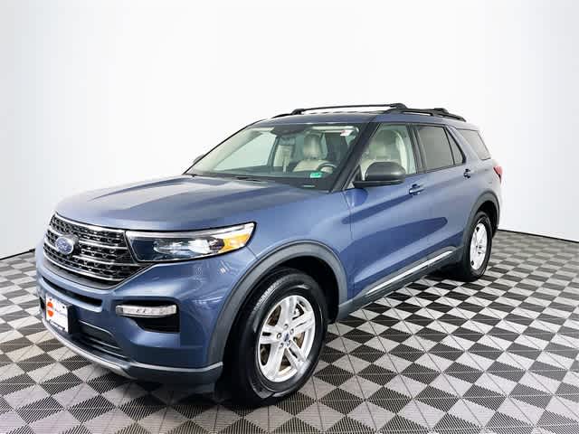 2021 Ford Explorer XLT photo 3