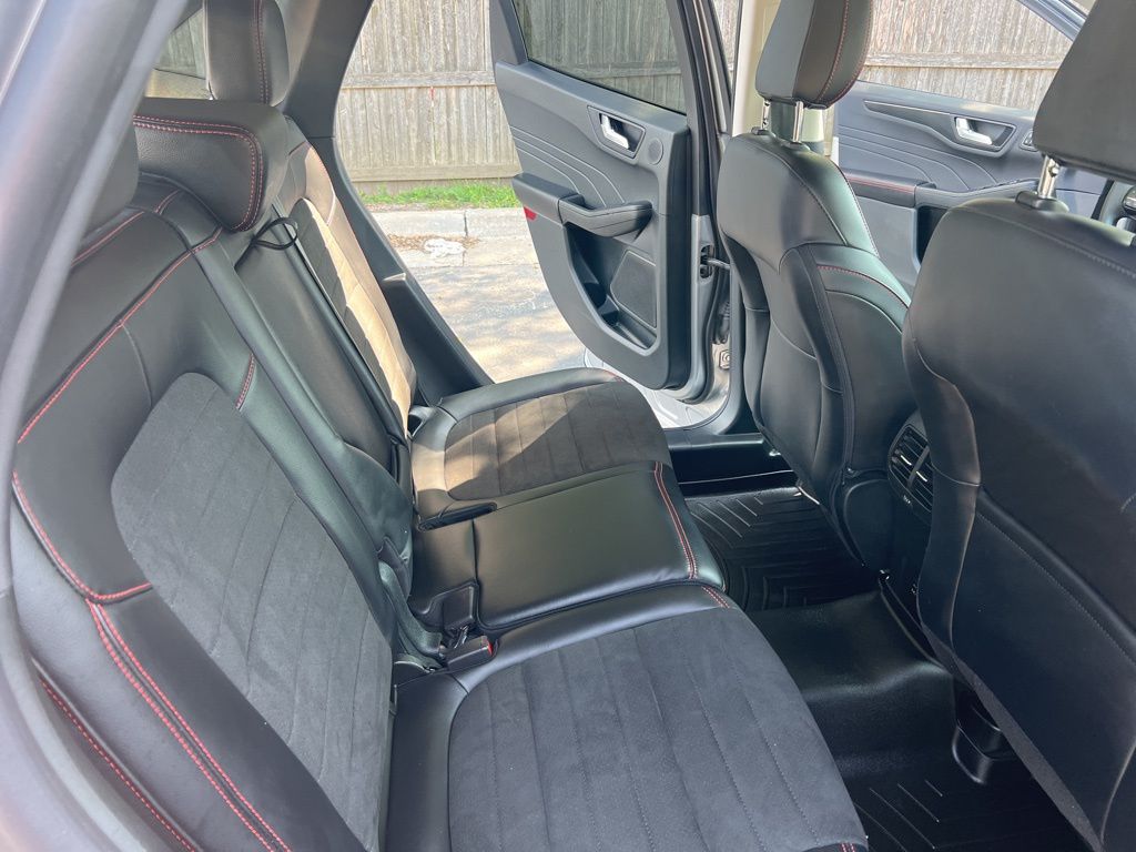 2022 Ford Escape SEL photo 14