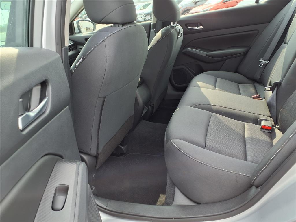 2022 Nissan Altima 2.5 S photo 2