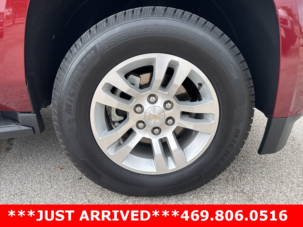 2019 Chevrolet Tahoe LT photo 6