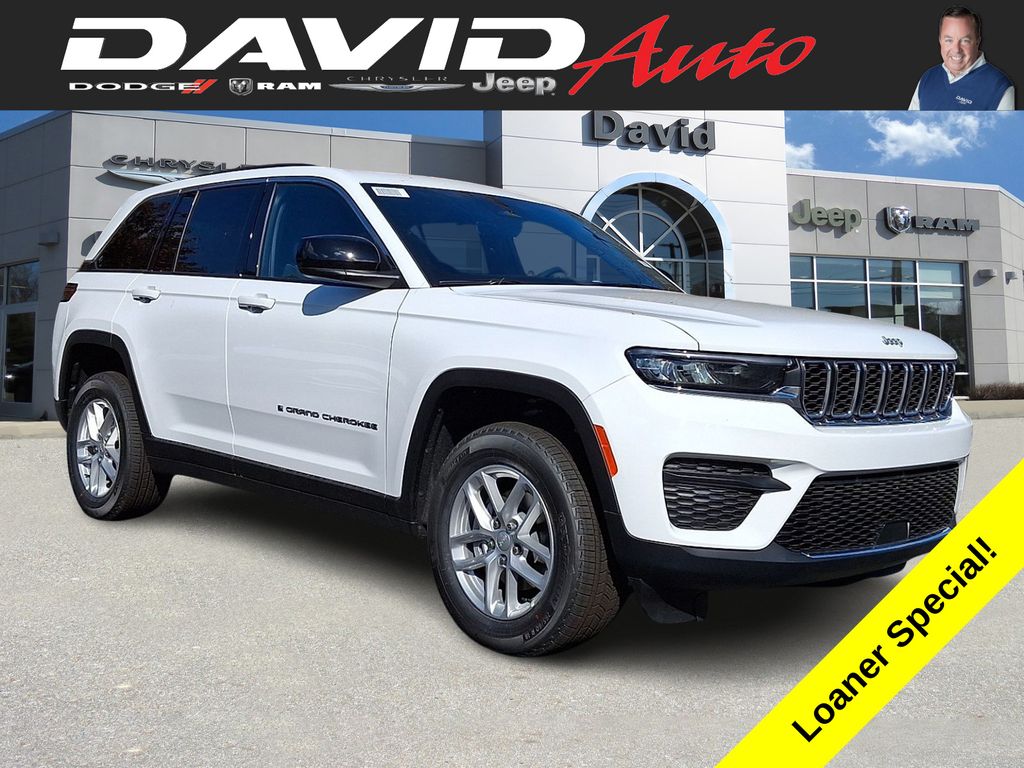 2025 Jeep Grand Cherokee Laredo's photo