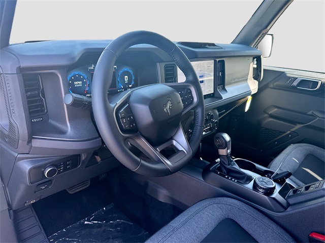 2025 Ford Bronco Big Bend photo 4