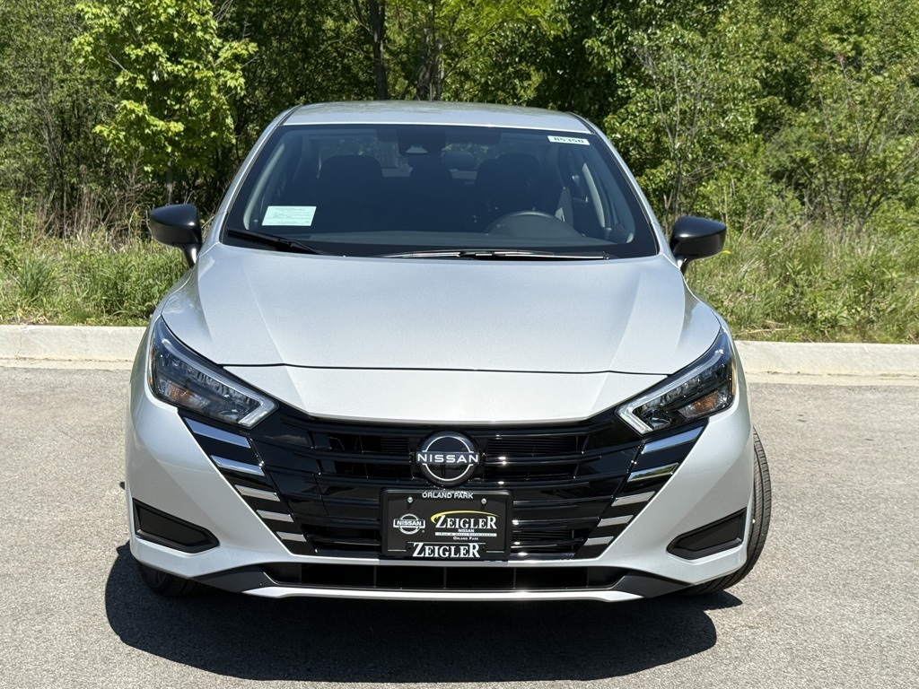 2025 Nissan Versa S photo 4