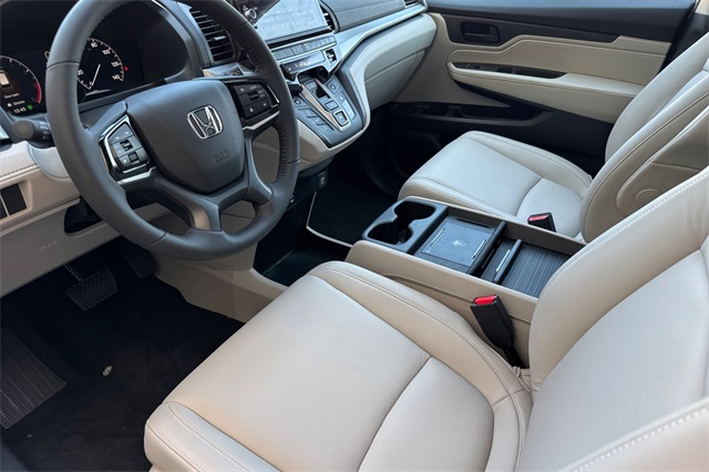 2026 Honda Odyssey EX-L's photo