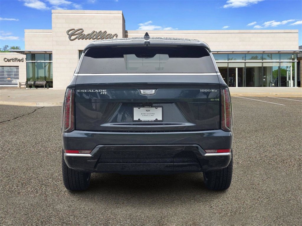 2026 Cadillac Escalade IQ Premium Luxury photo 3