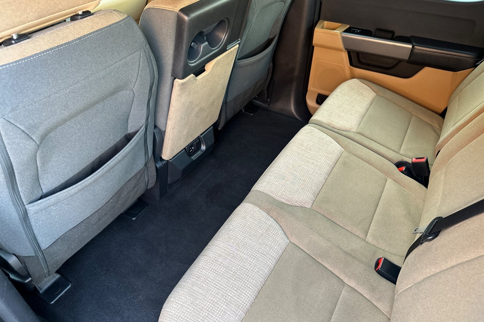 2023 Ford F-150 XLT photo 13