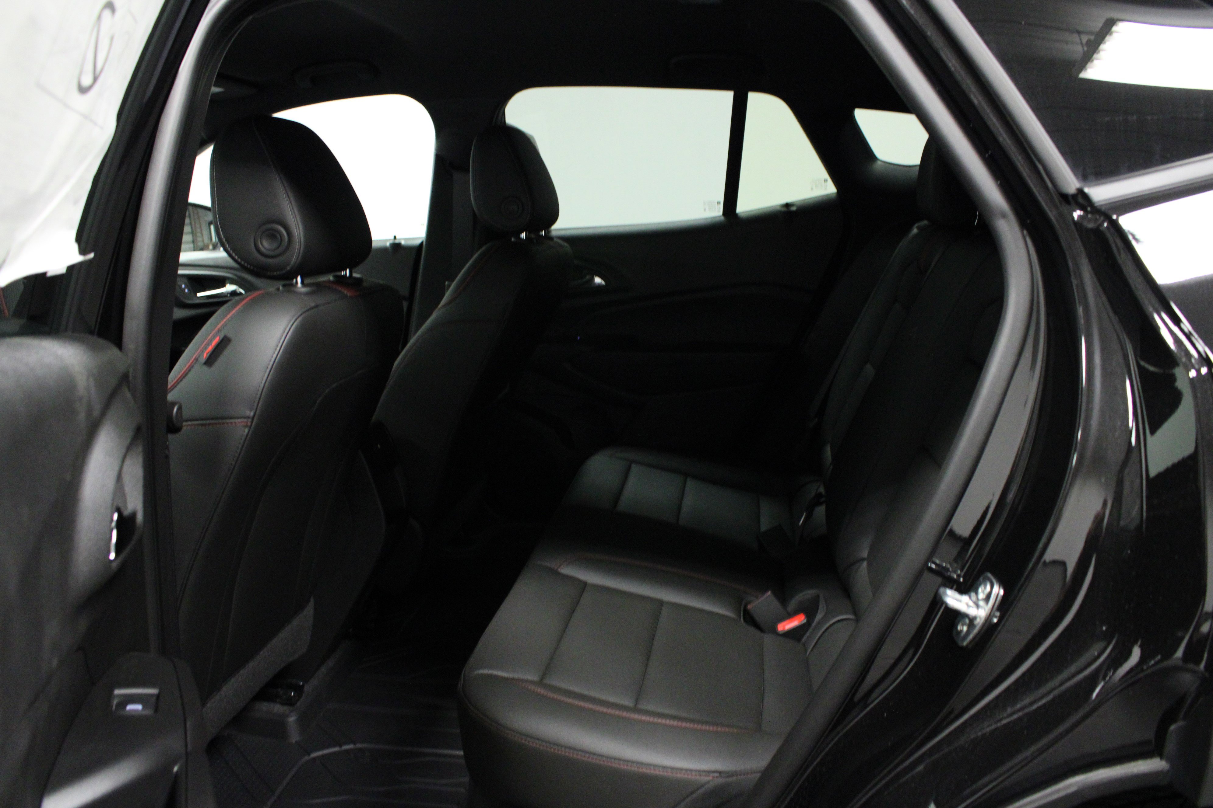 2025 Chevrolet Trax photo 9