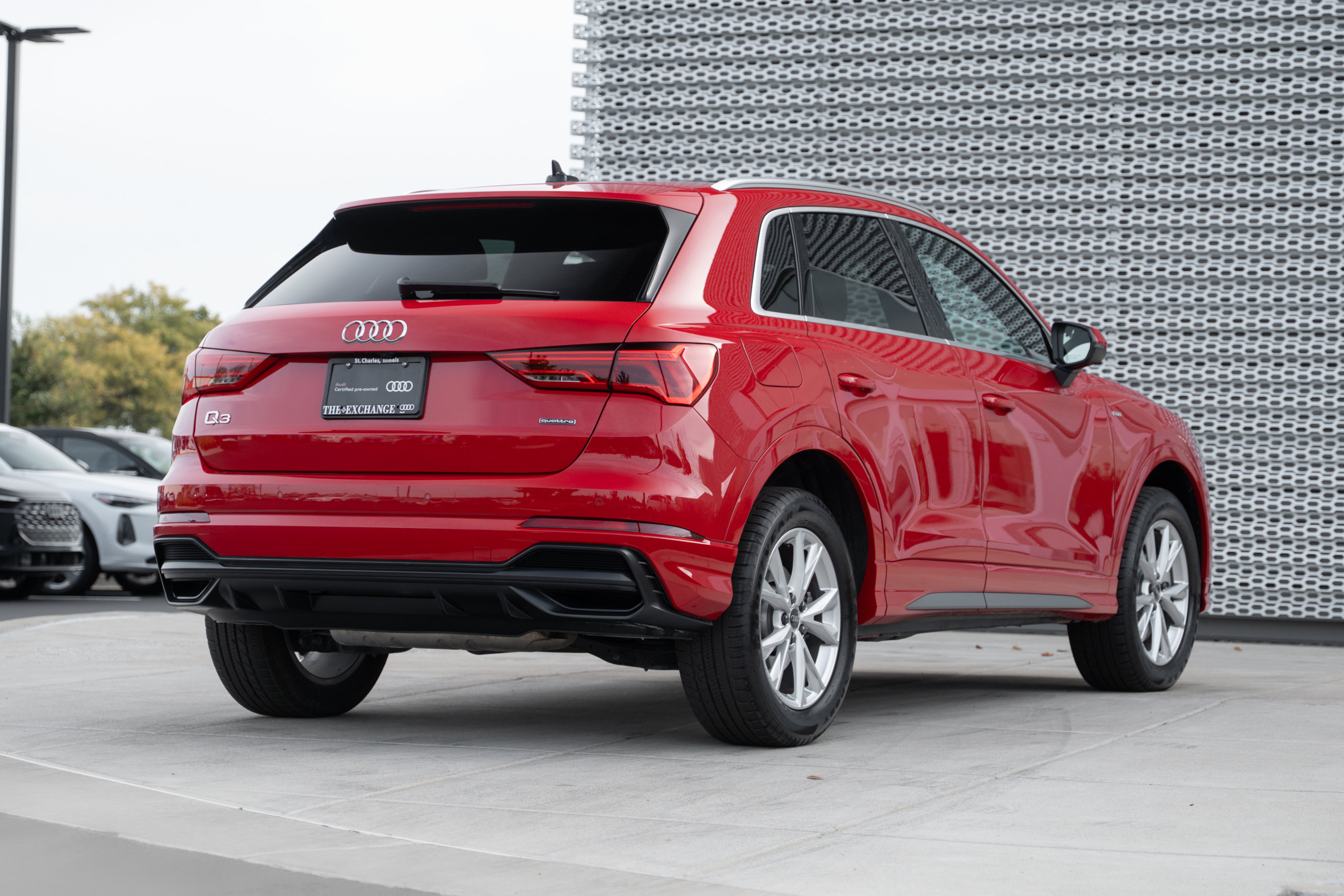 2022 Audi Q3 S line Premium Plus photo 3