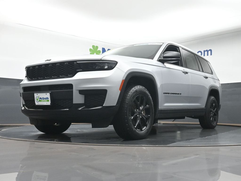 2024 Jeep Grand Cherokee Altitude photo 4