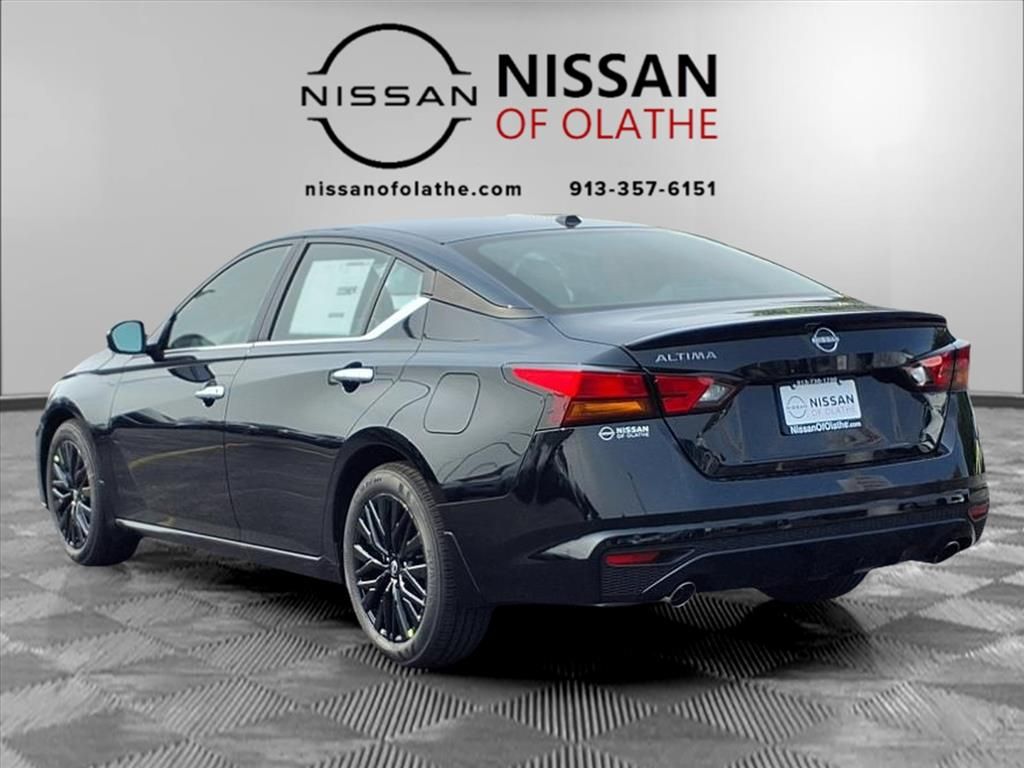 2025 Nissan Altima SV Special Edition photo 3