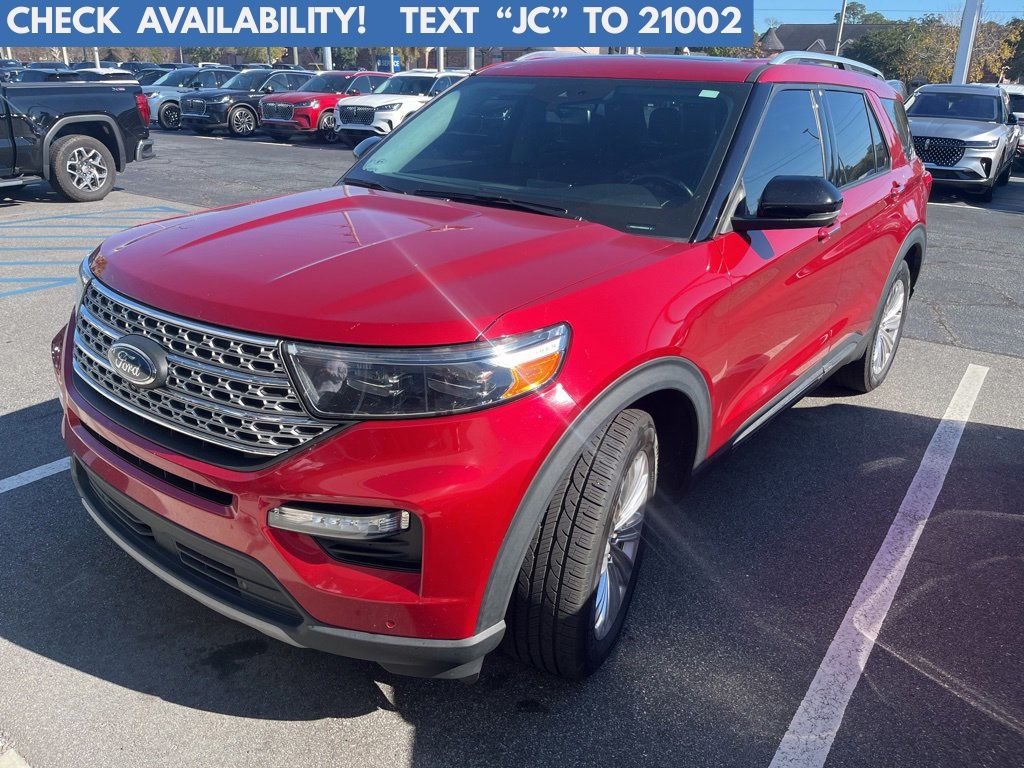 2022 Ford Explorer Limited's photo