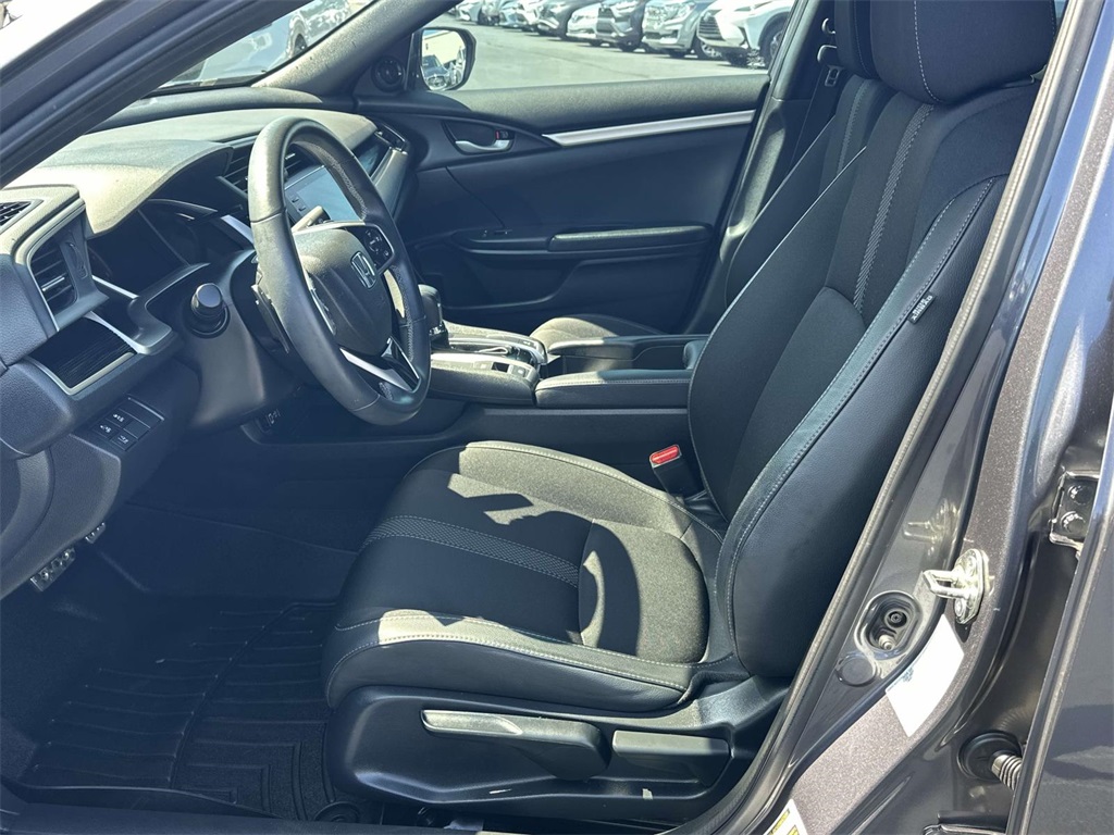 2020 Honda Civic Sport photo 4