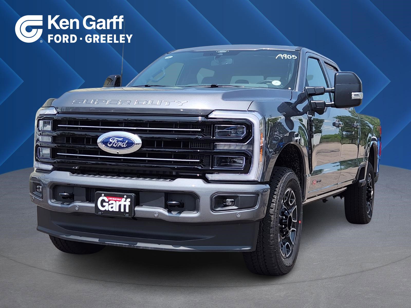 2025 Ford F-250 Super Duty Platinum's photo