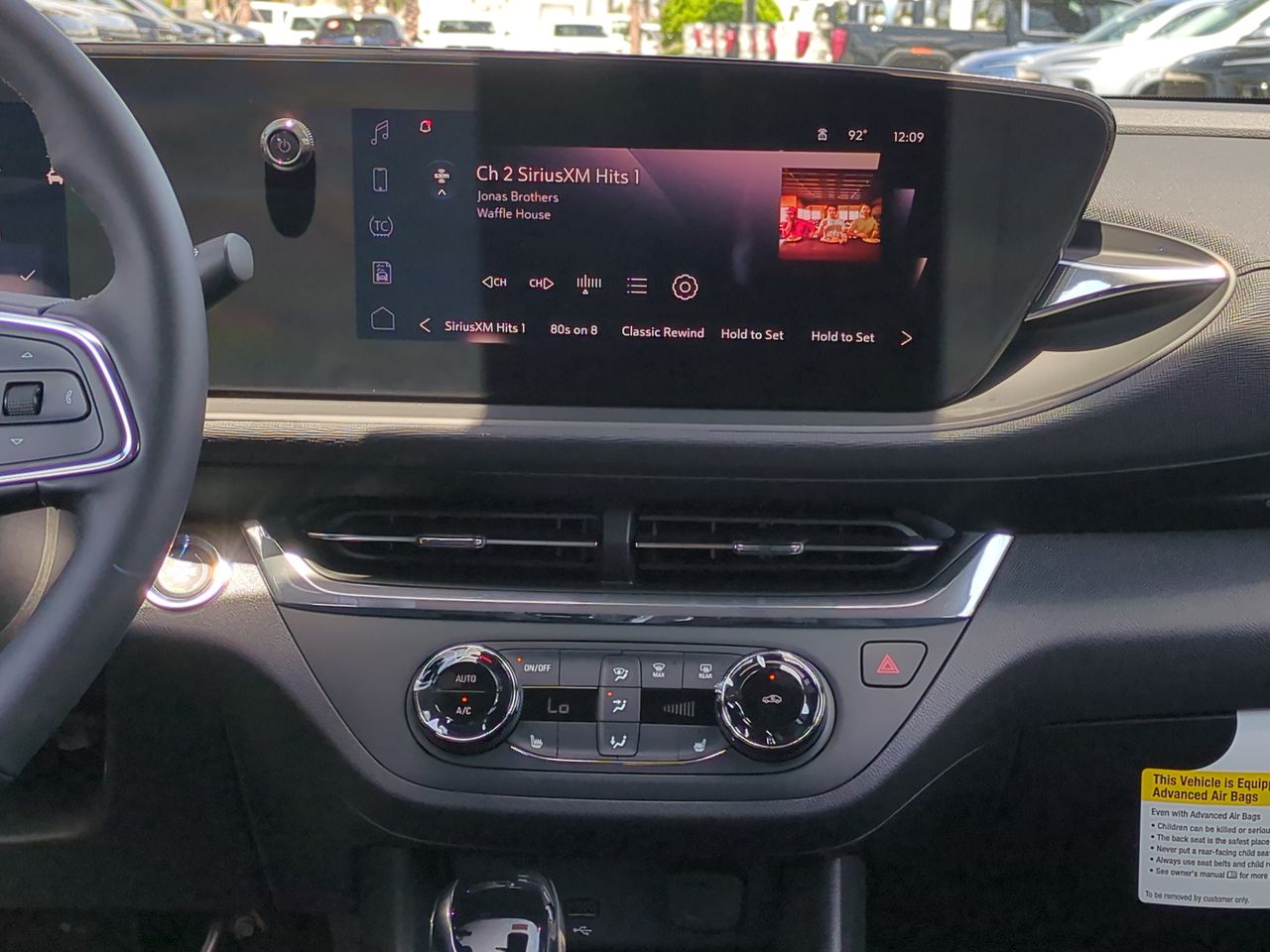 2025 Buick Envista Preferred photo 14