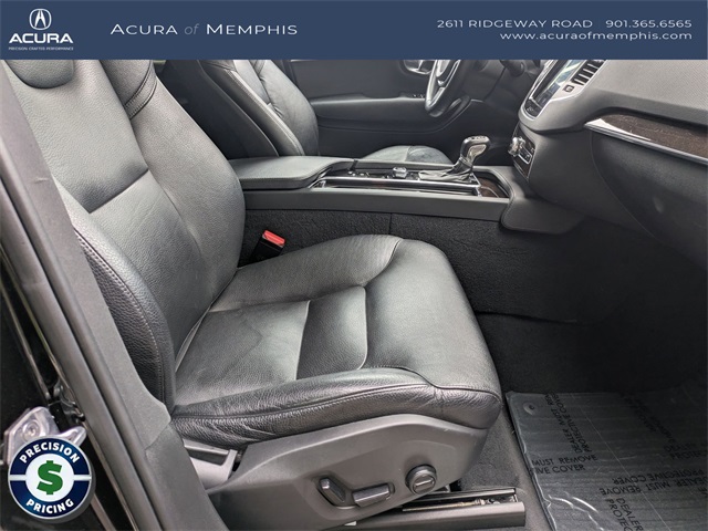 2019 Volvo XC90 T6 Momentum photo 25