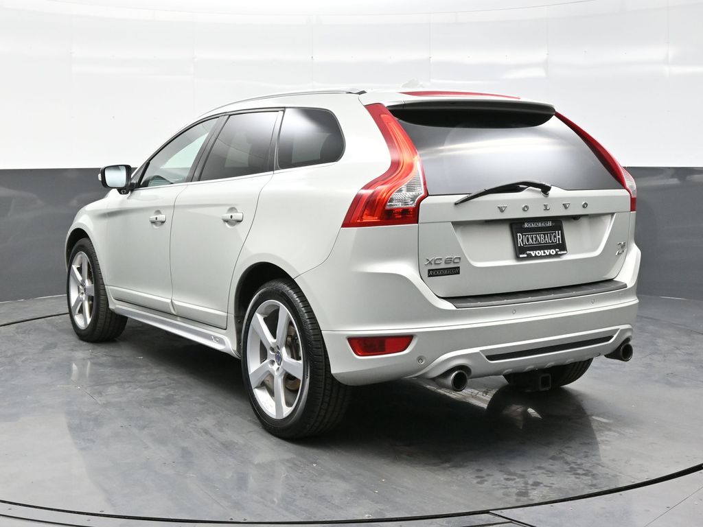 2012 Volvo XC60 T6 R-Design Platinum photo 4