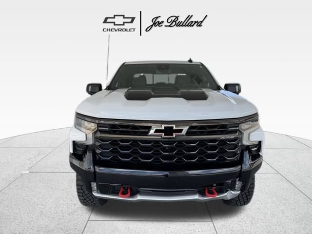 2023 Chevrolet Silverado 1500 ZR2 photo 2