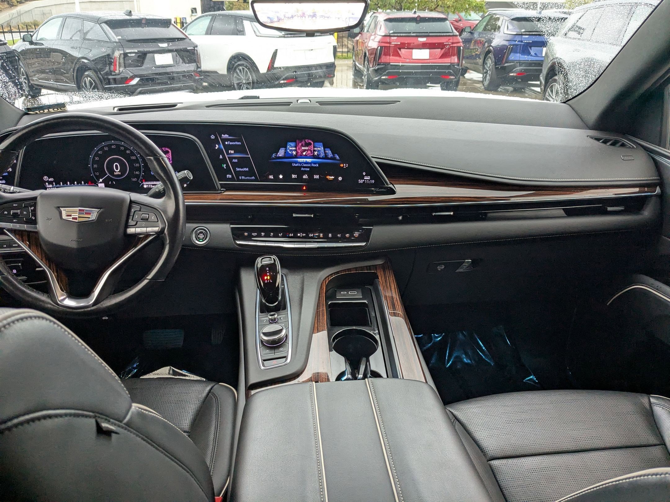 2021 Cadillac Escalade ESV Premium Luxury photo 17