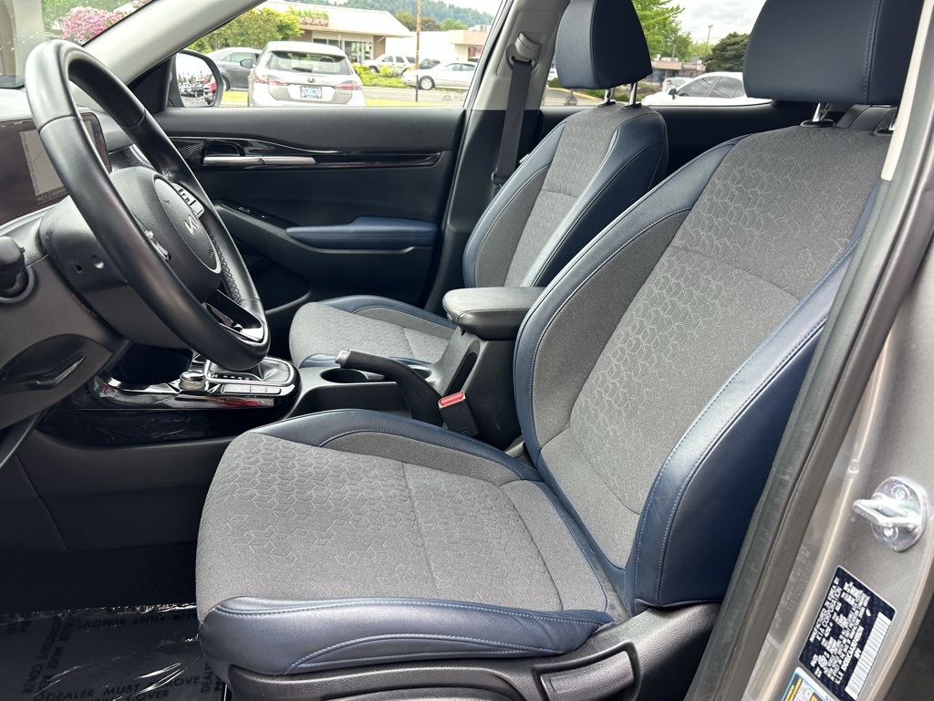 2024 Kia Seltos S photo 19
