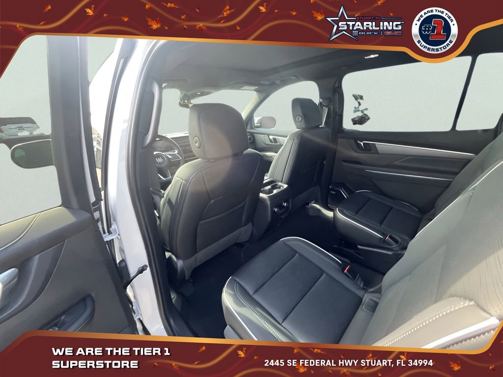 2025 Buick Enclave Sport Touring photo 13