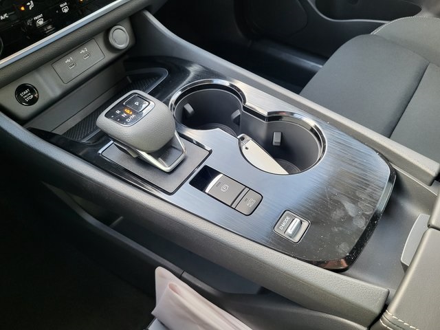 2025 Nissan Rogue S photo 18