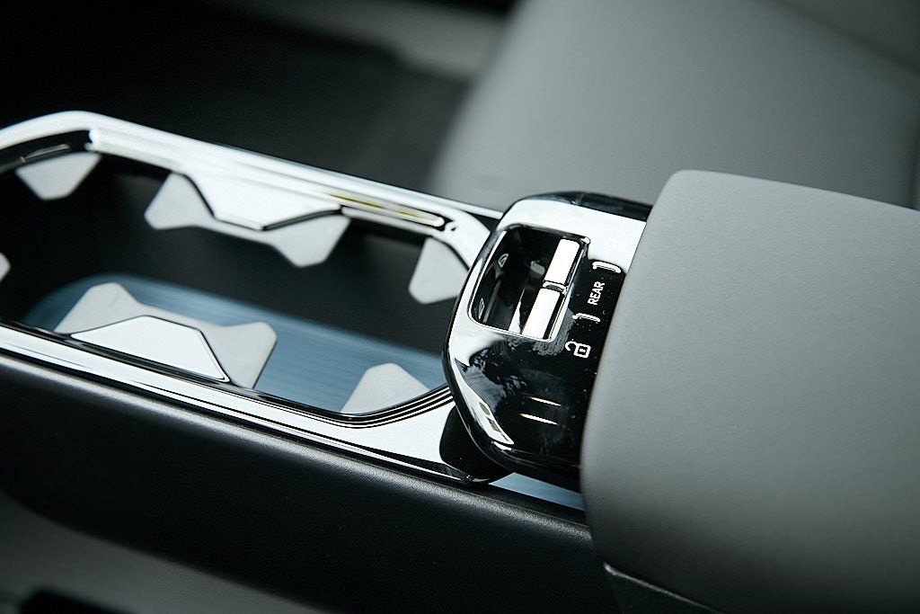 2026 VOLVO EX30 CC - Image 16