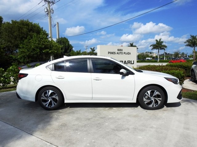 2025 Subaru Legacy Premium photo 4