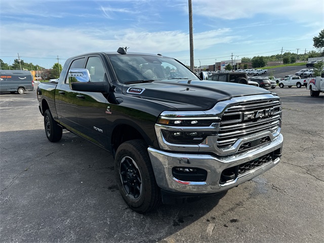 2025 Ram 2500 Laramie photo 4