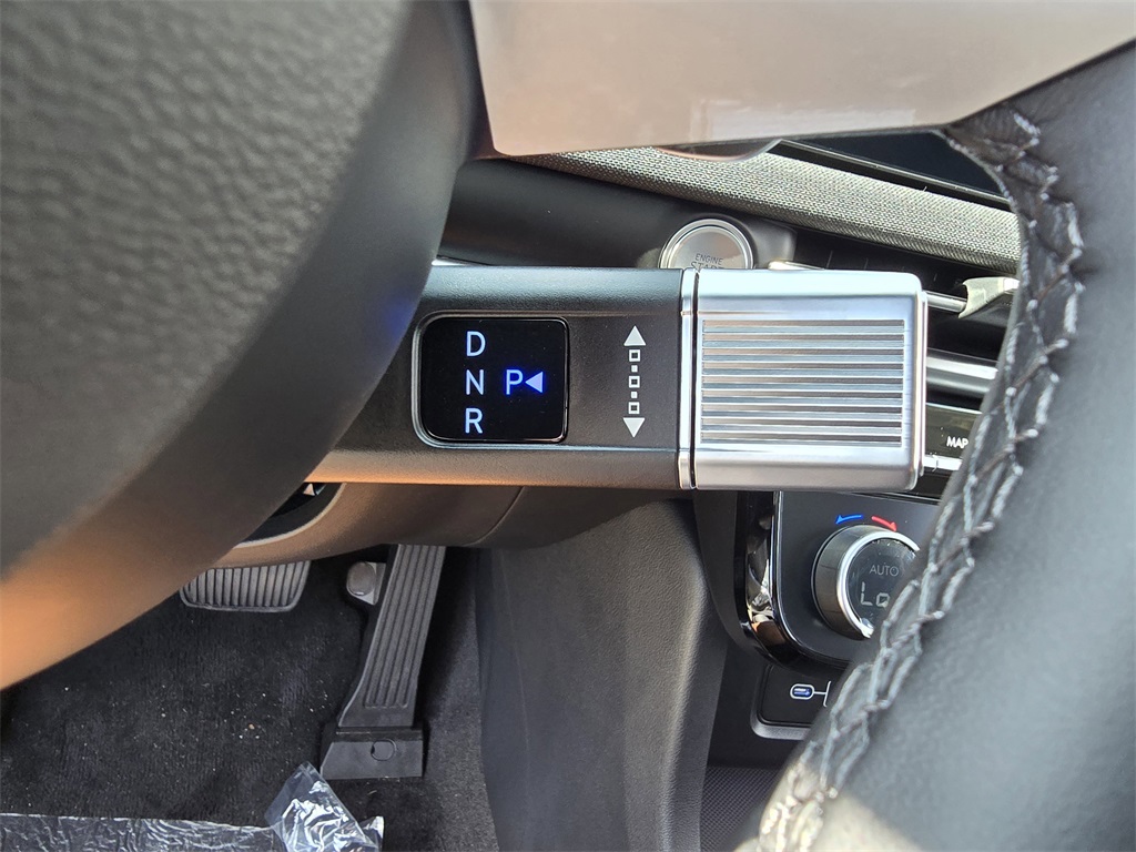 2026 Hyundai Tucson Limited photo 15