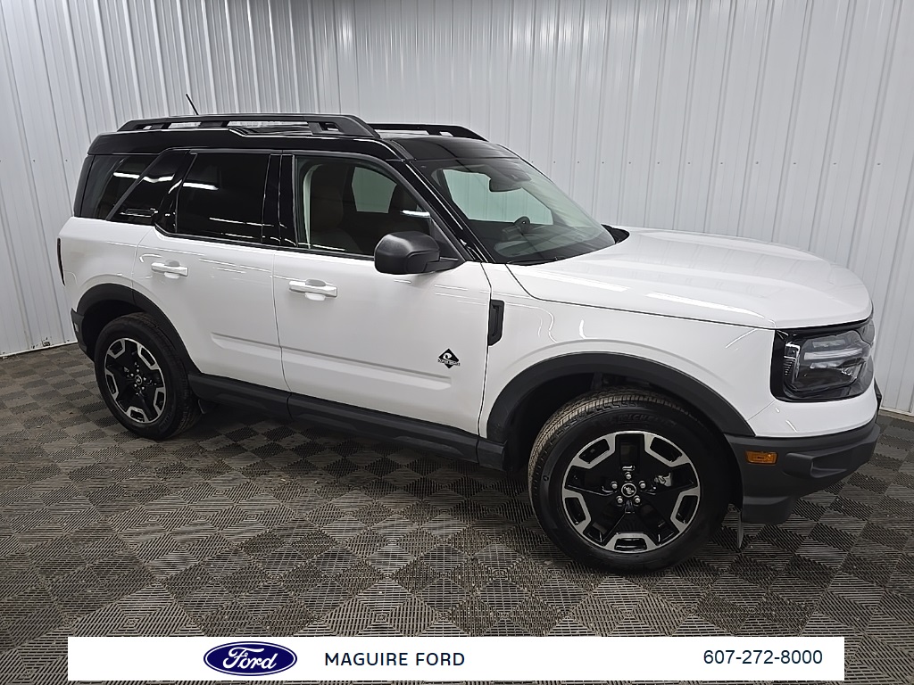 2024 Ford Bronco Sport Outer Banks's photo