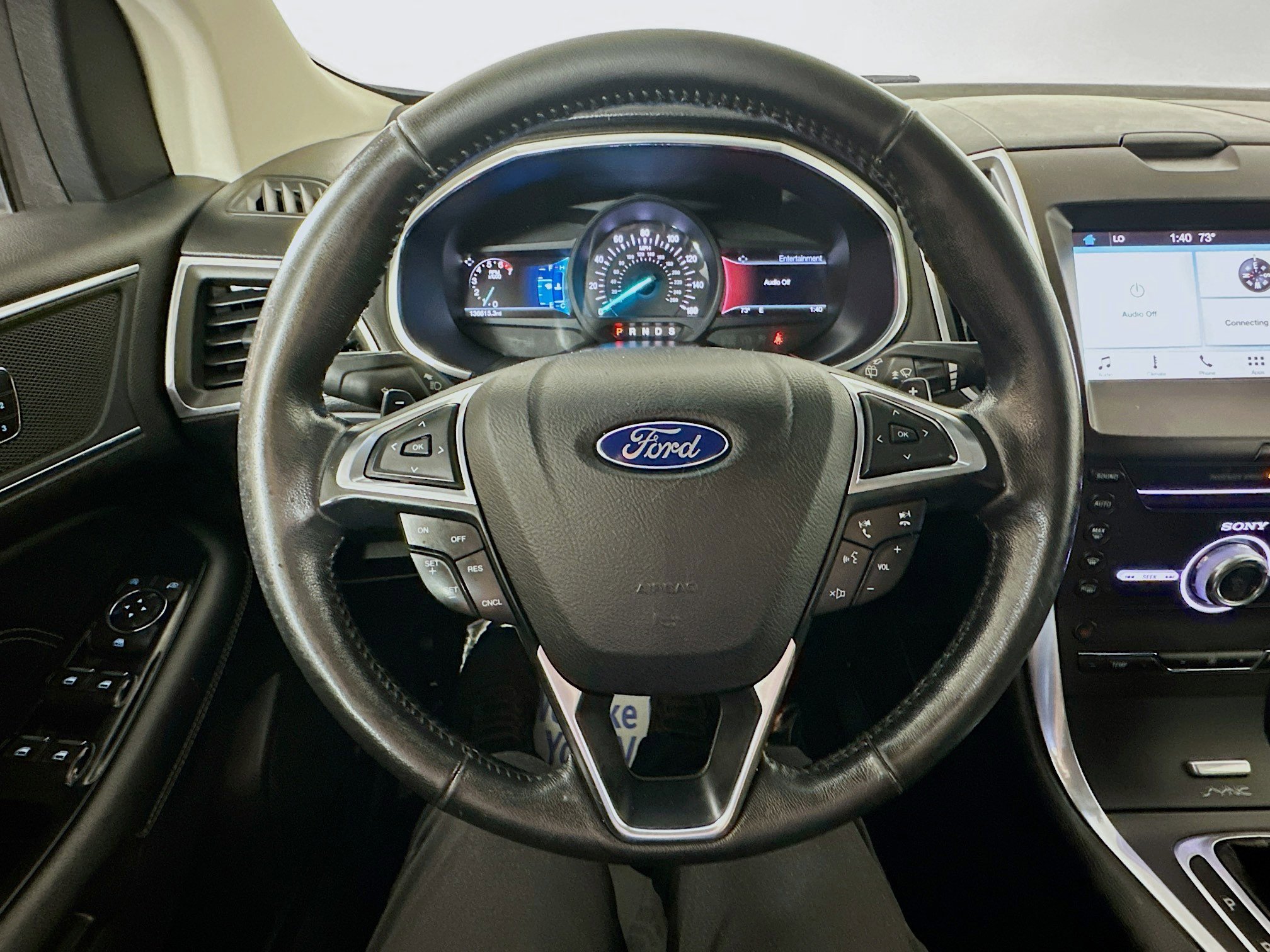 2017 Ford Edge Titanium photo 11