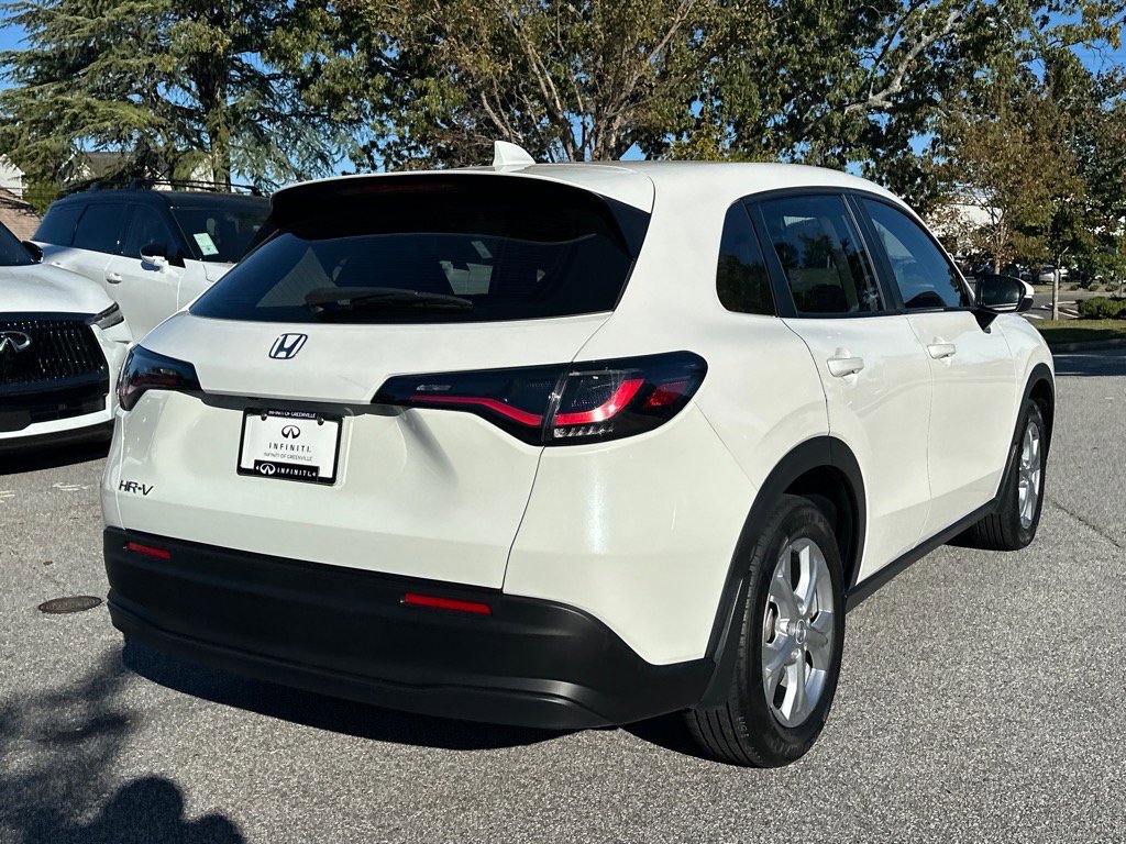 2024 Honda HR-V LX photo 2
