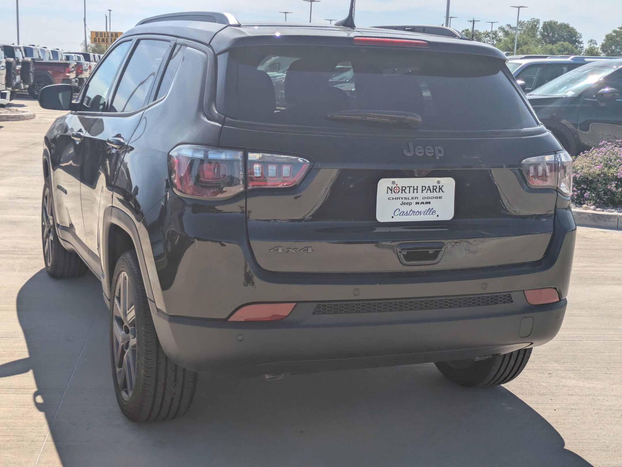 2025 Jeep Compass Limited photo 4