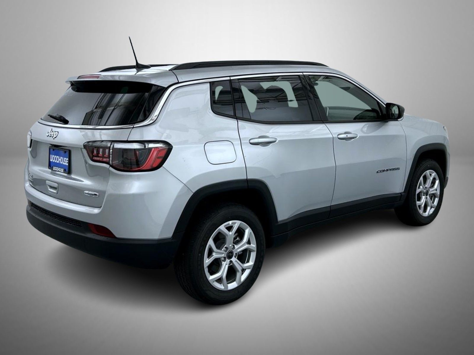 2025 Jeep Compass Latitude photo 3