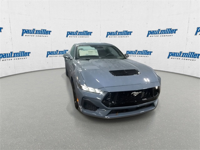 2025 Ford Mustang GT photo 3