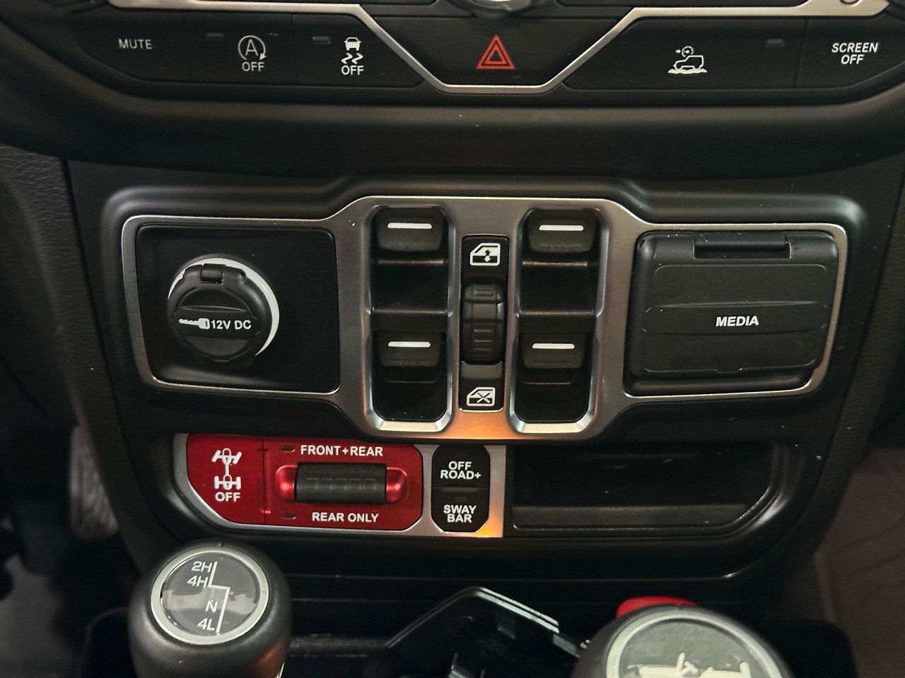 2022 Jeep Wrangler Unlimited Rubicon photo 14