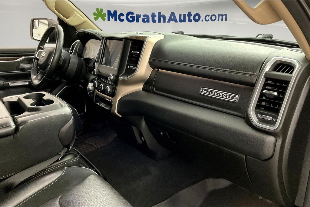 2019 Ram 1500 Laramie photo 14