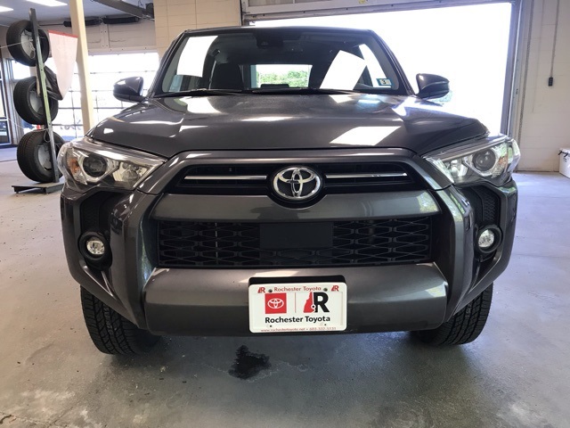 2021 Toyota 4Runner SR5 4WD photo 9