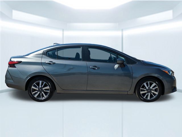 2023 Nissan Versa 1.6 SV photo 6