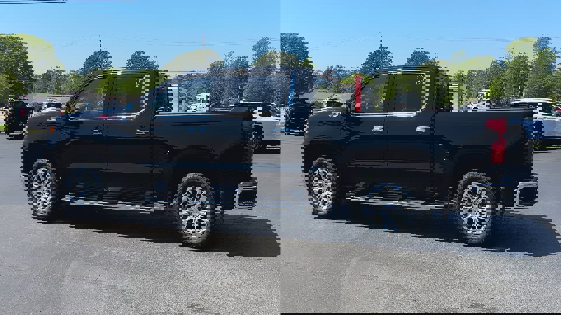 2025 Chevrolet Silverado 1500 LTZ photo 6