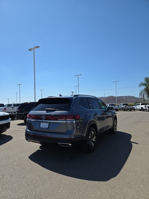 2024 Volkswagen Atlas SE photo 5